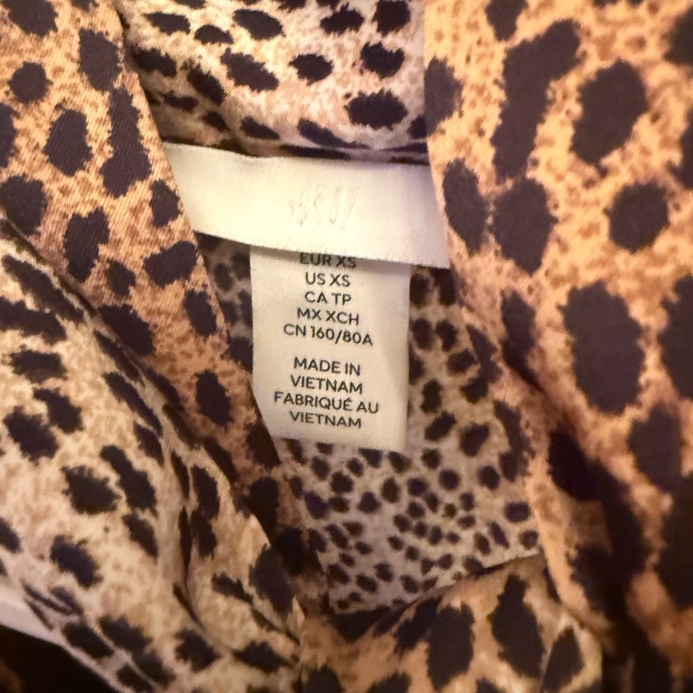 H&M Leopard Print Mini Dress - Picture 2 of 2